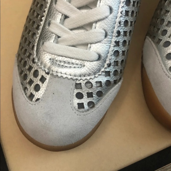 Women’s Ash Spin Fashion Sneaker White/Silver - Picture 2 of 6